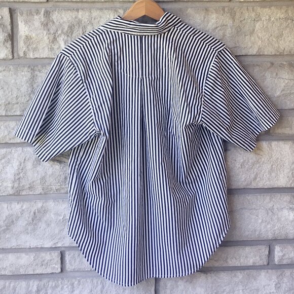 Black & White Stripe Short-Sleeve Button Down - Picture 3 of 4